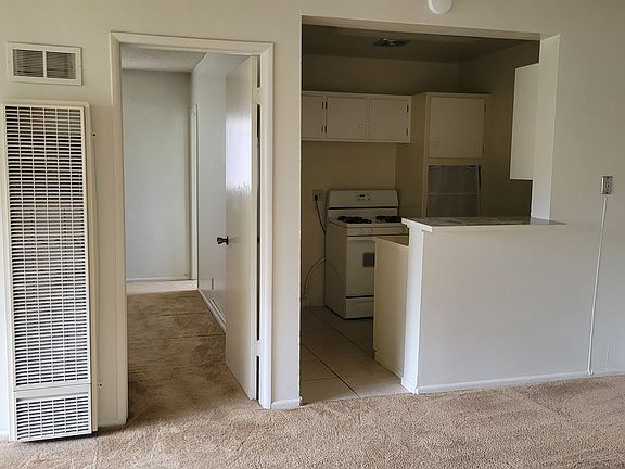 3rd image of 1833 W Sallie Ln #3