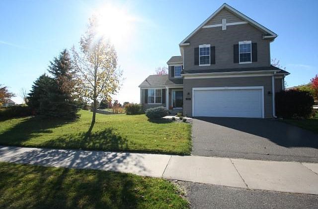 Fantastic corner lot ! Low traffic !
