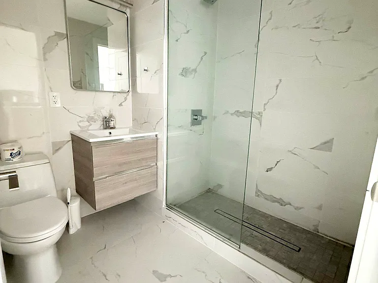 23-33 Astoria Blvd #4A — Photo 8