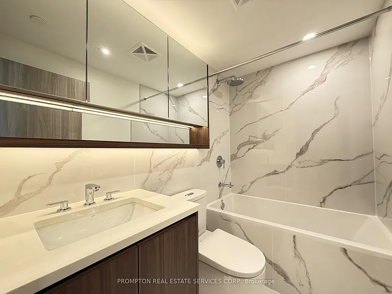 68 Esther Shiner Blvd #809 — Photo 9