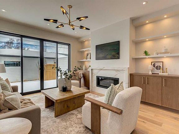 4th image of 2233 E 35th St SW