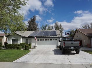 8306 Windjammer Dr, Bakersfield, CA 93312