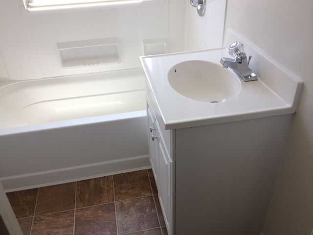 1st image of 600 Joughin St