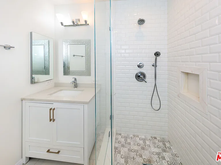 4184 Jackson Ave — Photo 10