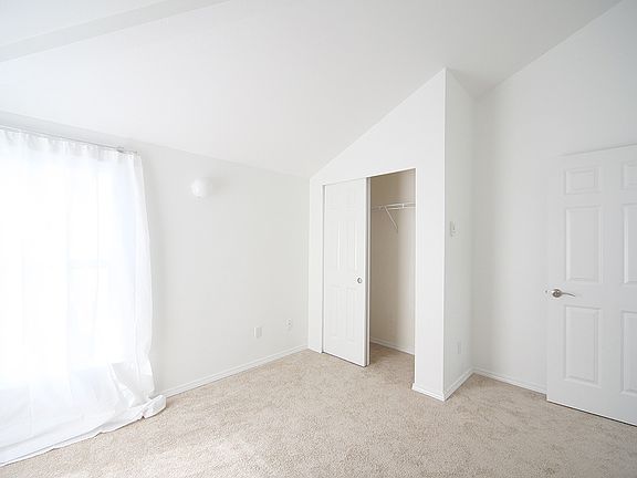 5th image of 10305 Evanston Ave N