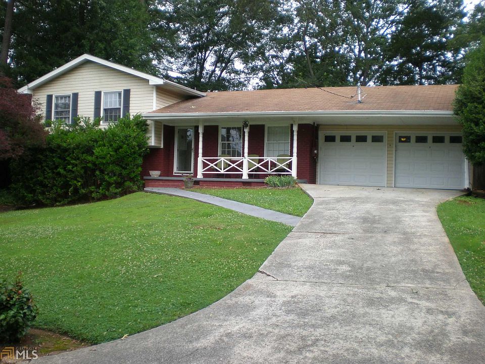 1st image of 756 Powers Ferry Ct SE
