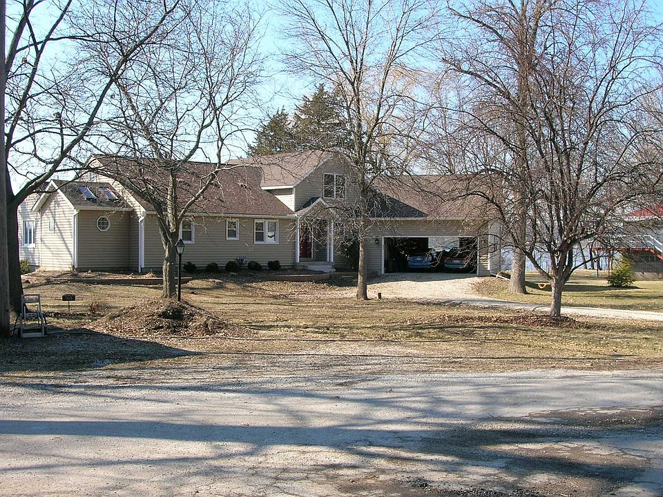 1st image of 919 N River Dr