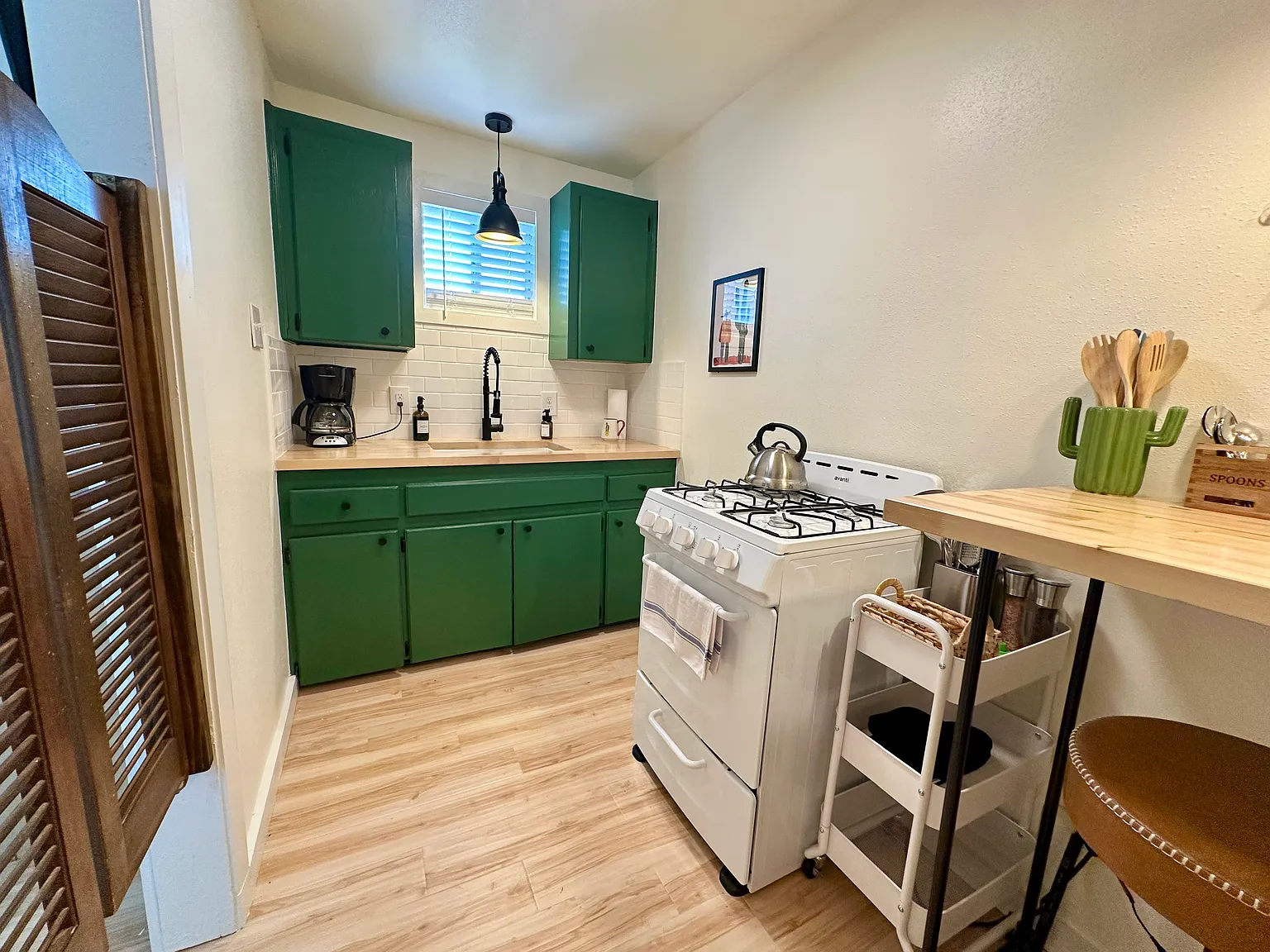 Studio, 340 sqft, $1,030 — Photo 4
