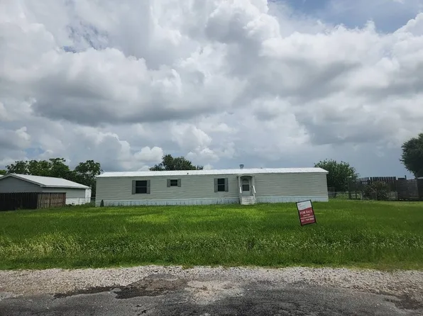 2014 Yuma Dr, Erath, LA 70533