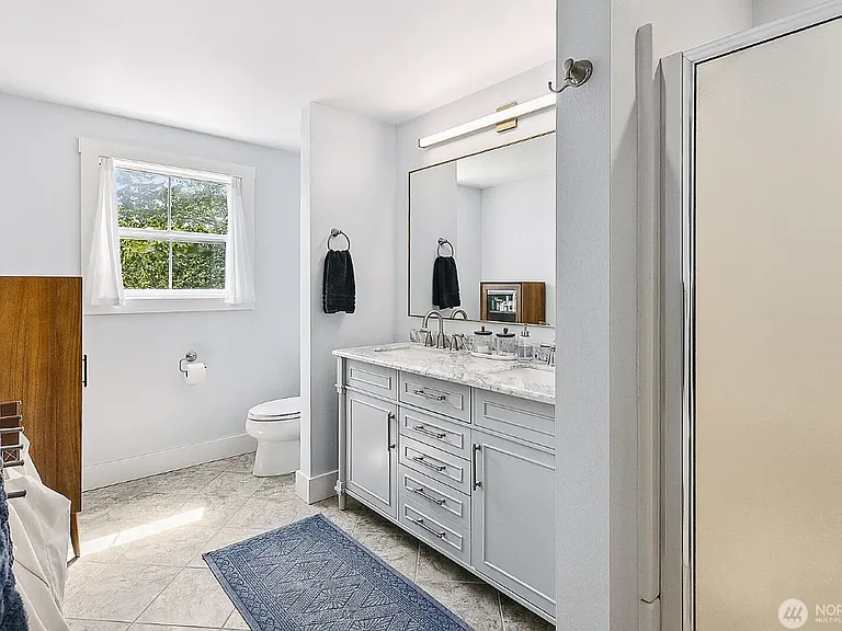 490 Madison Ave N #202 — Photo 15