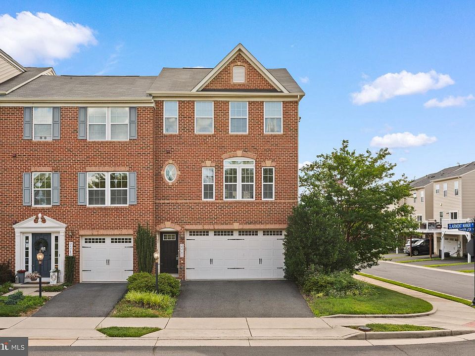 1st image of 25741 Clairmont Manor Sq
