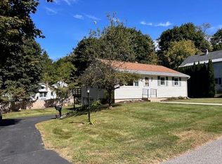 99 Barber St, Bennington, VT 05201