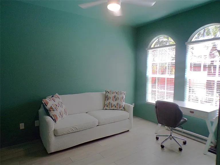 3500 Mondovi Ct #811 — Photo 7