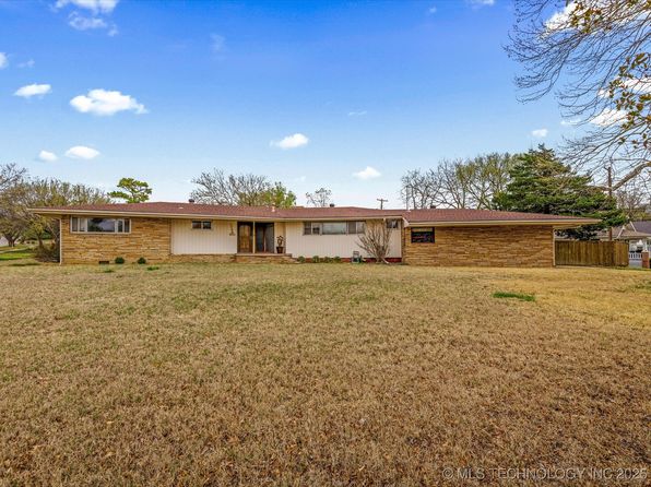 1700 S Grandview Ave, Pawhuska, OK 74056