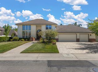 816 Lake Front Dr, Sacramento, CA