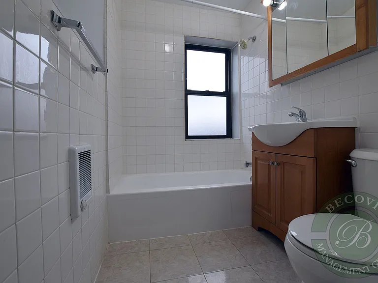 The Legacy HB at Clarendon Park — Photo 49