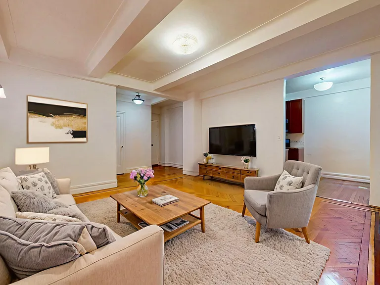 145 W 96th St #7C — Photo 2