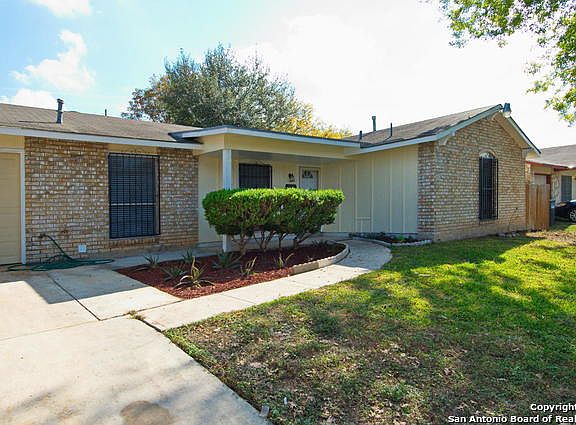 2nd image of 3114 Royalton Dr