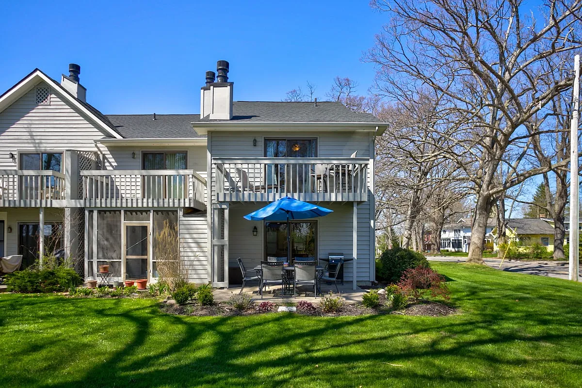 2 bed, 2.5 bath, 1850 sqft, $1,950 — Photo 3