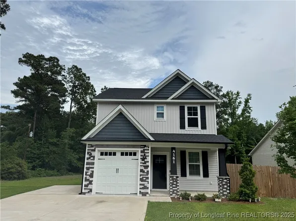 4161 Overhills Rd, Spring Lake, NC 28390