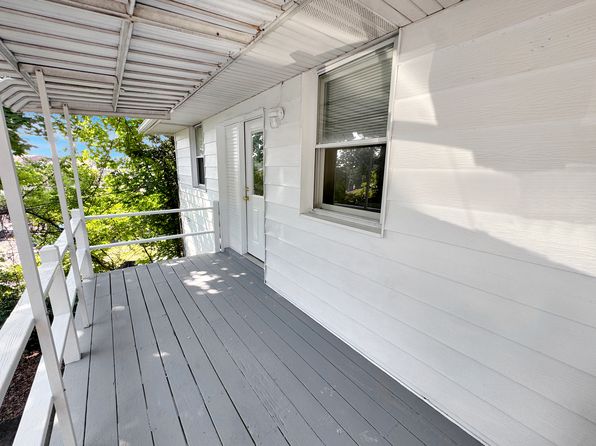87 Laurel Rd APT 4