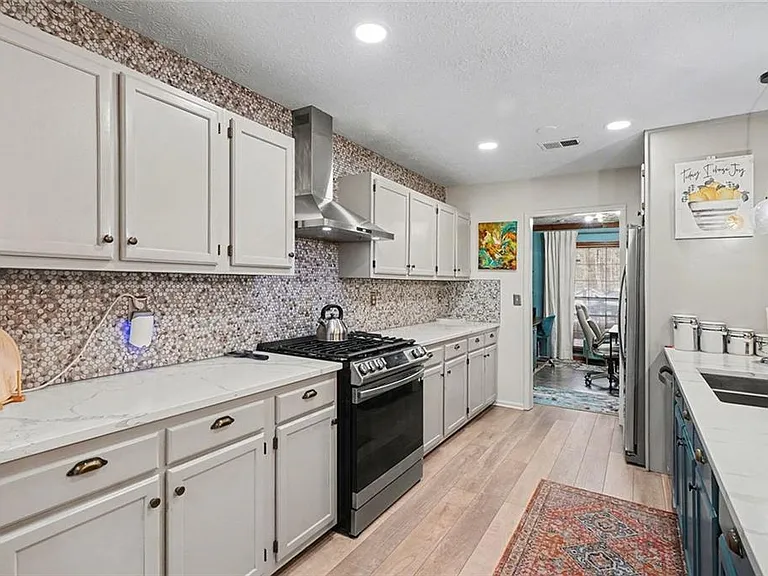 8671 Twin Oaks Dr — Photo 12