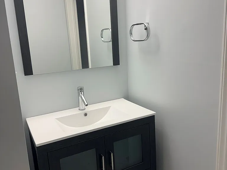 1458 Barton Place Dr — Photo 2