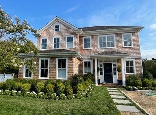 95 Burnett St, Southampton, NY 11968