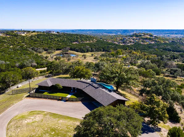300 Doris Dr, Kerrville, TX 78028