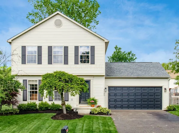 9045 Holquest Dr, Lewis Center, OH 43035
