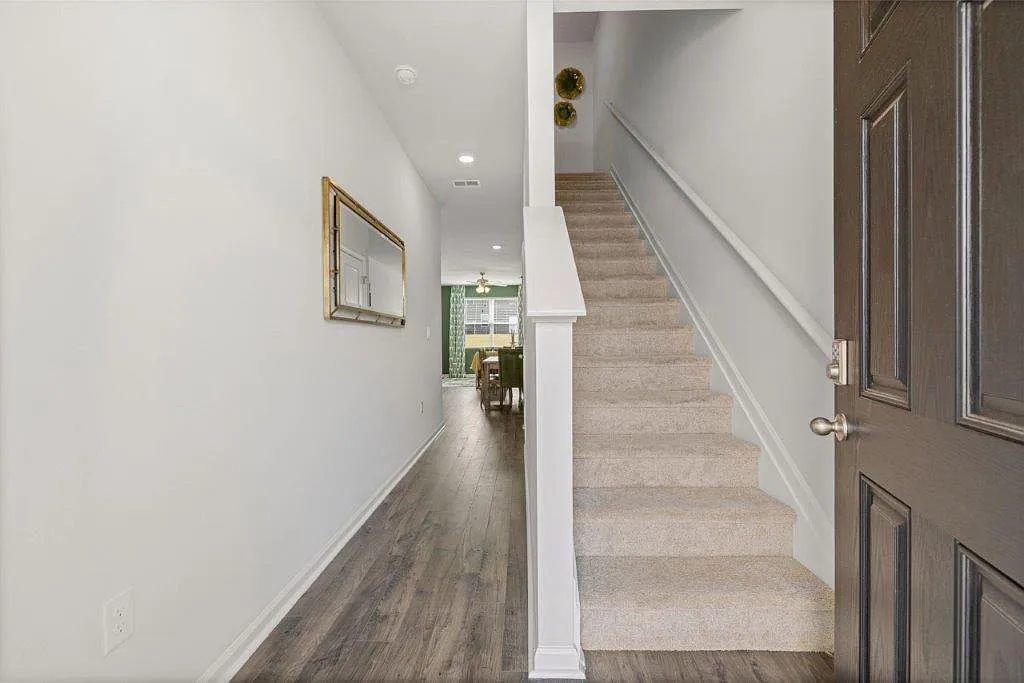 3 bed, 2.5 bath, 1435 sqft, $1,699 — Photo 4