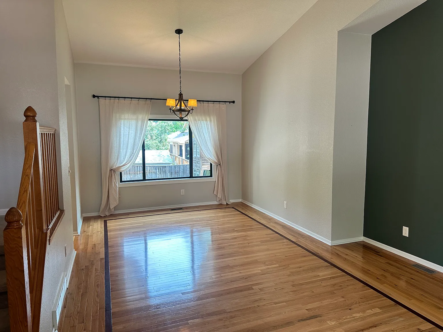 5 bed, 2921 sqft, $3,400 — Photo 3