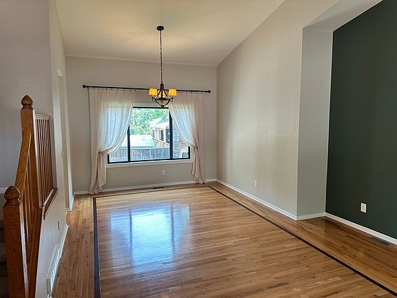 3rd image of 1324 Sanford Dr
