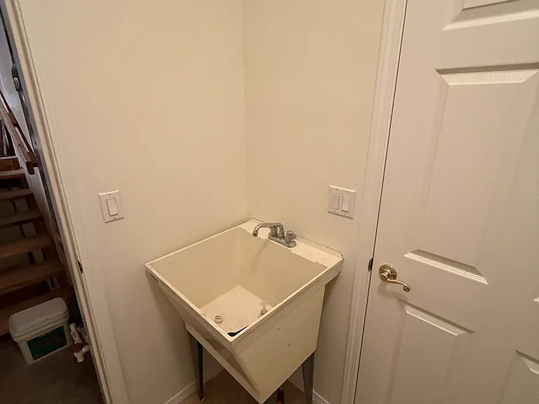 10669 SW Adele Dr — Photo 18