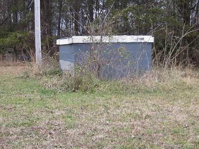 2nd image of 2574 Icard Ridge Rd