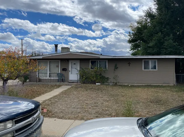 78 Jasmine St, Casper, WY 82604