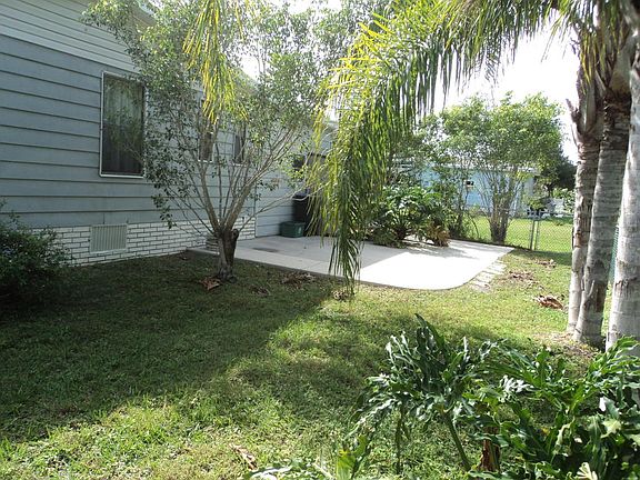4th image of 1361 Barefoot Cir
