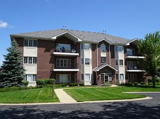 13098 Laurel Glen Ct APT 201, Palos Heights, IL 60463