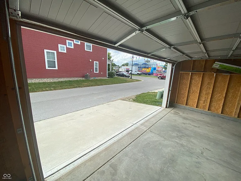 326 Warman Ave — Photo 24