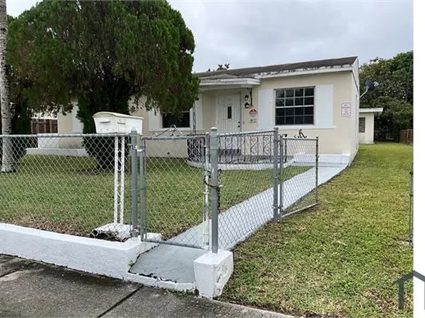 1240 NE 143rd St, North Miami, FL 33161