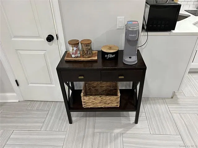 Studio, 1.0 bath, 1080 sqft, $2,000 — Photo 4