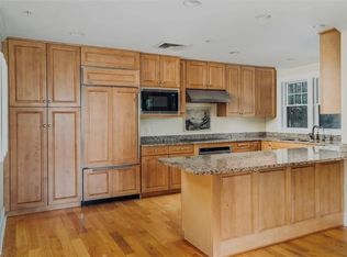 35 Knowles Ct UNIT 102, Jamestown, RI 02835