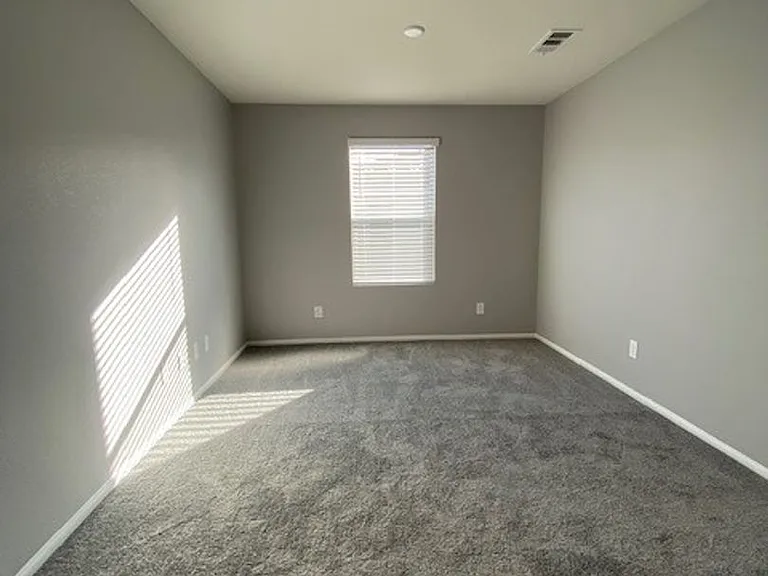 6667 Drusilla St — Photo 14