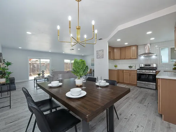 8837 Garden Glen Way, Sacramento, CA 95826