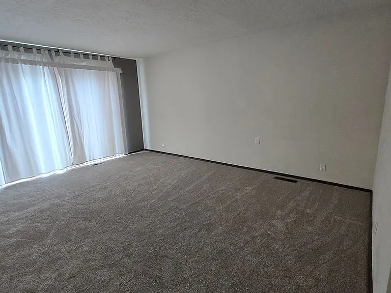 3116 Dallas St NE — Photo 10