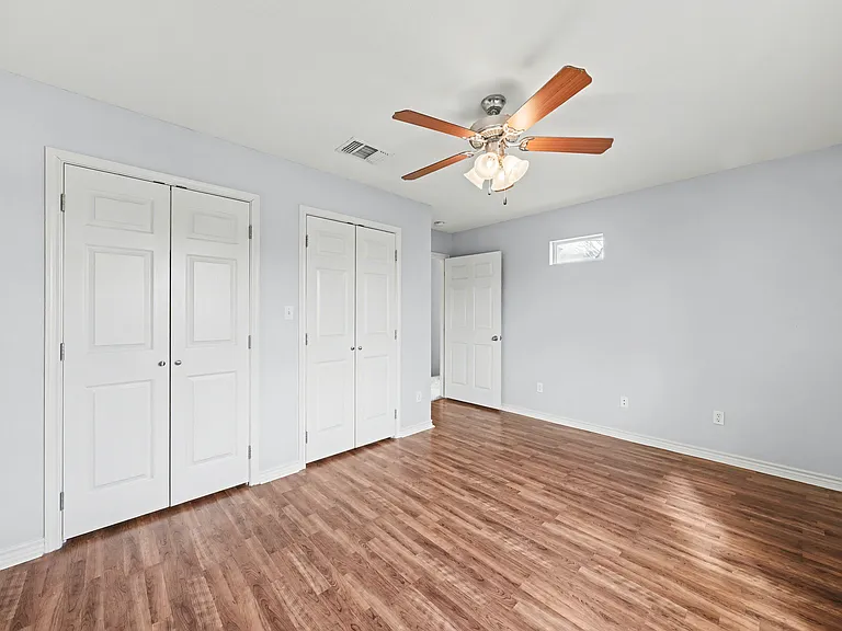 1124 N Penelope St — Photo 17