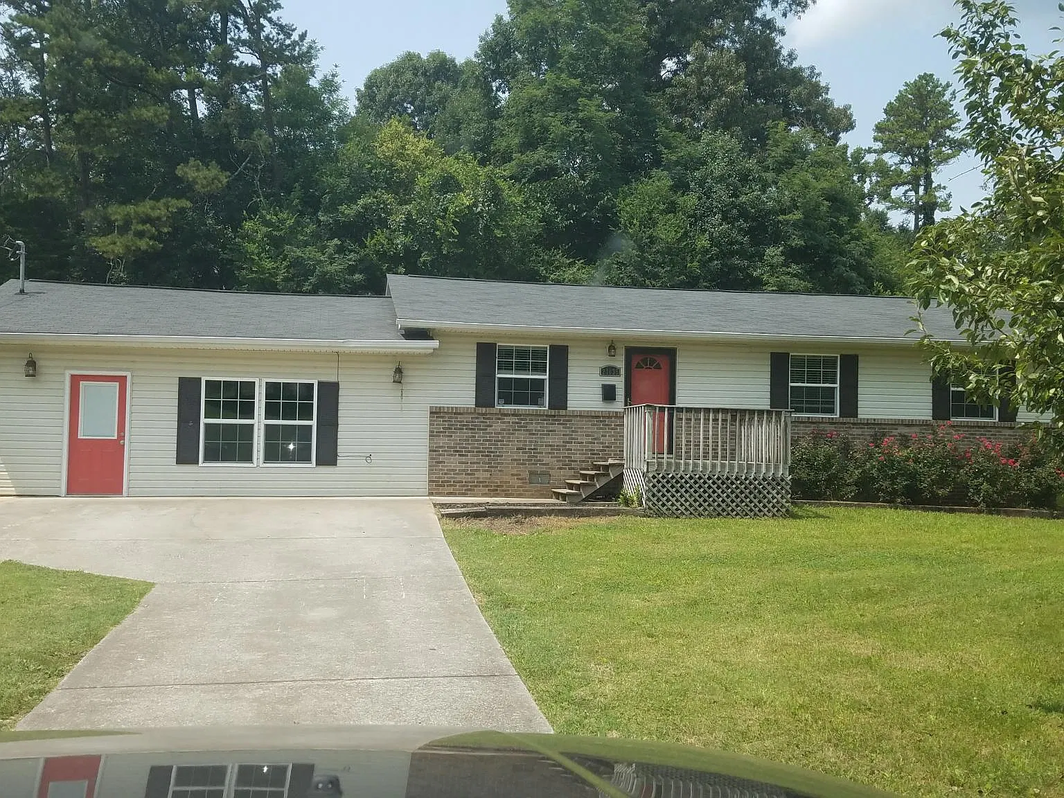 3 bed, 1200 sqft, $2,175 — Photo 1