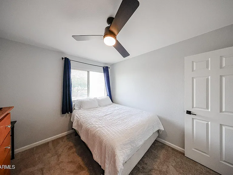 3902 E Rosemonte Dr — Photo 33