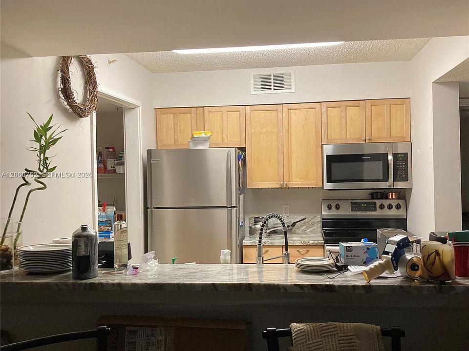 1st image of 800 Scotia Dr APT 103