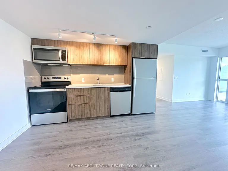1225 York Mills Rd #401 — Photo 2